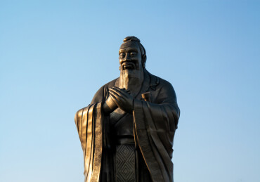 孔子雕像