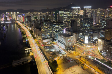 中国香港观塘商贸区CBD航拍城市风光夜景
