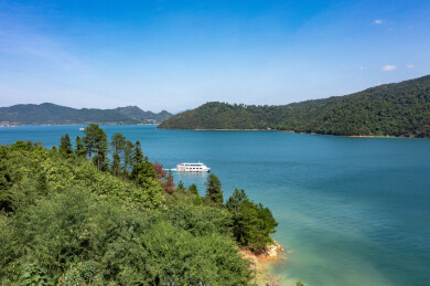 航拍湖南郴州资兴东江湖大坝自然风光