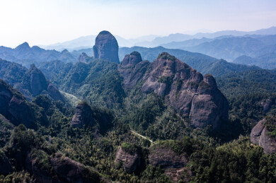 航拍湖南邵阳新宁崀山风光