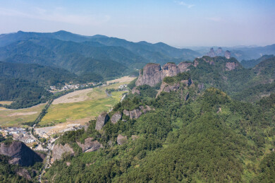 航拍湖南邵阳新宁崀山风光
