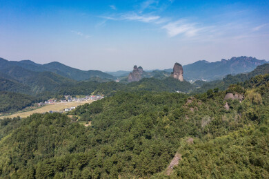 航拍湖南邵阳新宁崀山风光