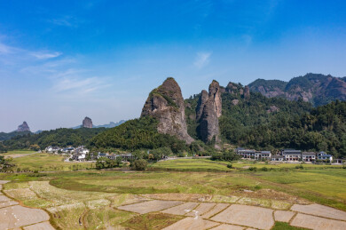 航拍湖南邵阳新宁崀山风光