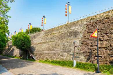 赣州市江南宋城旅游区宋城墙