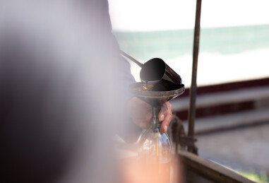 农村大集卖香油的卖油翁