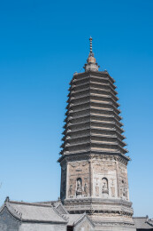 中国辽宁锦州广济寺塔