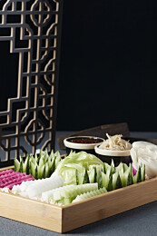 东北农家蘸酱菜卷饼大拼盘