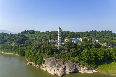 三汇古镇白塔风景