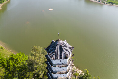 三汇古镇白塔风景