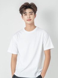 穿白色衣服的男人