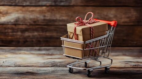 购物车中的礼品盒，年货节，购物节