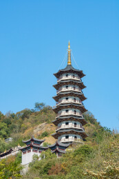 浙江杭州萧山湘湖畔老虎洞山莲华古寺千佛塔