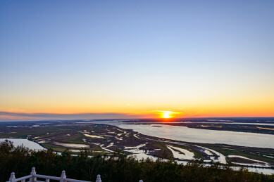 黑龙江省佳木斯市抚远市抚远镇东极阁日落