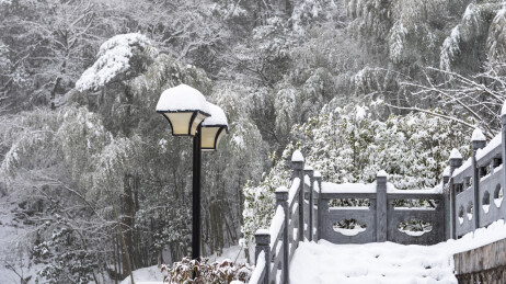 中国安徽省黄山风景名胜区冬日雪景