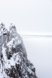 中国安徽省黄山风景名胜区冬日雪景