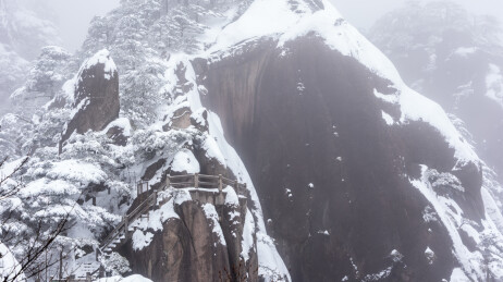 中国安徽省黄山风景名胜区冬日雪景
