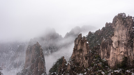 中国安徽省黄山风景名胜区冬日雪景