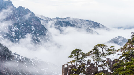 中国安徽省黄山风景名胜区冬日雪景