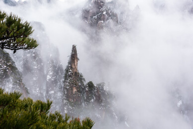 中国安徽省黄山风景名胜区冬日雪景