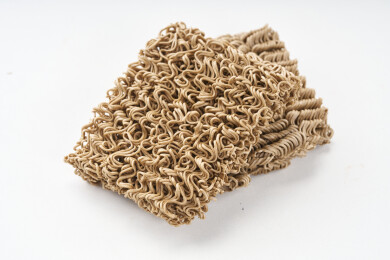 两种不一样的荞麦面泡面饼