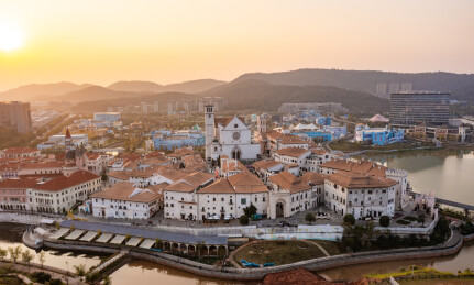 航拍湖南长沙大王山华谊兄弟电影小镇