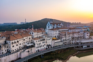 航拍湖南长沙大王山华谊兄弟电影小镇