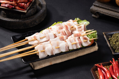 生五花肉串火锅配菜新鲜猪肉串烧烤肉串
