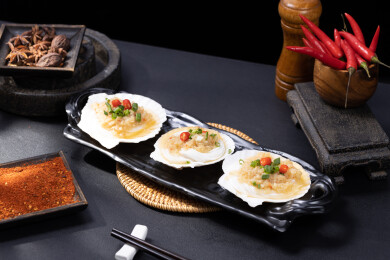 蒜蓉粉丝蒸扇贝香辣扇贝摆盘