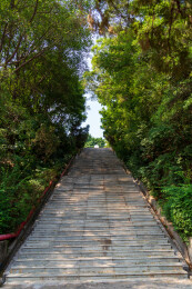 华盖山栈道