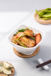 白碗里的小炒肉盐煎肉回锅肉