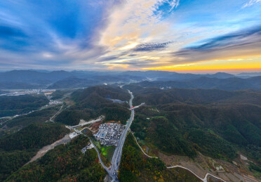 安徽皖南古村落初冬景如画