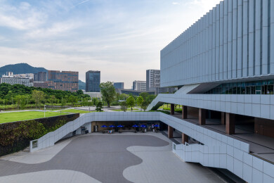 深圳南山区深圳大学校园景观