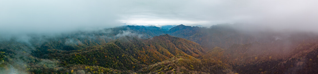 秦岭秋季航拍全景