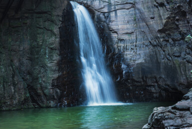 洛阳龙潭大峡谷瀑布