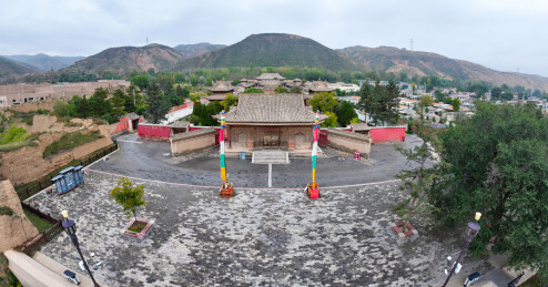 青海省海东市乐都区瞿昙寺航拍 