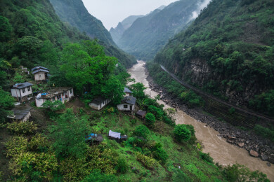 云南福贡县怒江峡谷G219航拍自然风光