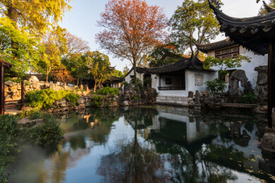 中国苏州留园秋季风格