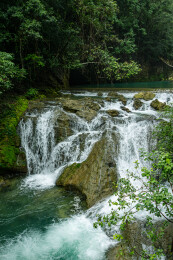 荔波大小七孔景区