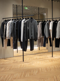 时尚精品服饰店陈列