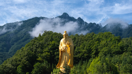洛阳老君山景区老子雕像航拍