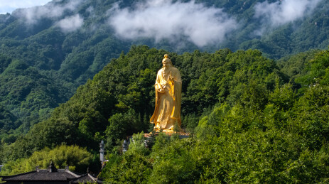 洛阳老君山景区老子雕像航拍