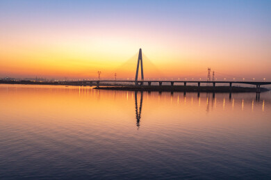 航拍湖南长沙香炉州大桥夜景风光