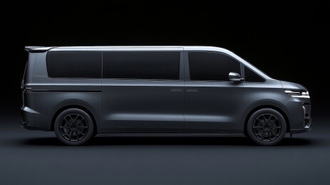 商务豪华MPV侧视图