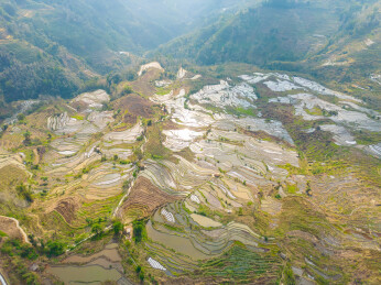 航拍红河州元阳梯田自然风光
