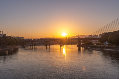 夕阳下的福州中洲岛