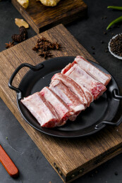 黑猪肋骨肉排骨肉