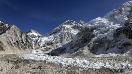 尼泊尔EBC珠峰南坡大本营风光