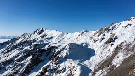 雪山结斯沟日出云海