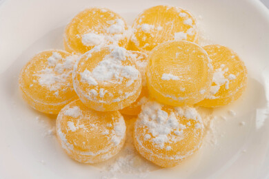 酸柠檬味硬质糖果