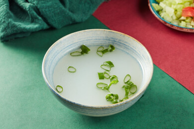 葱花汤  